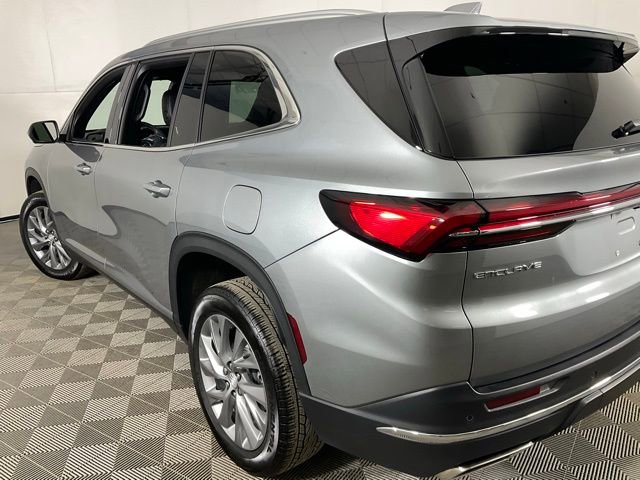 Used 2025 Buick Enclave Preferred image 35