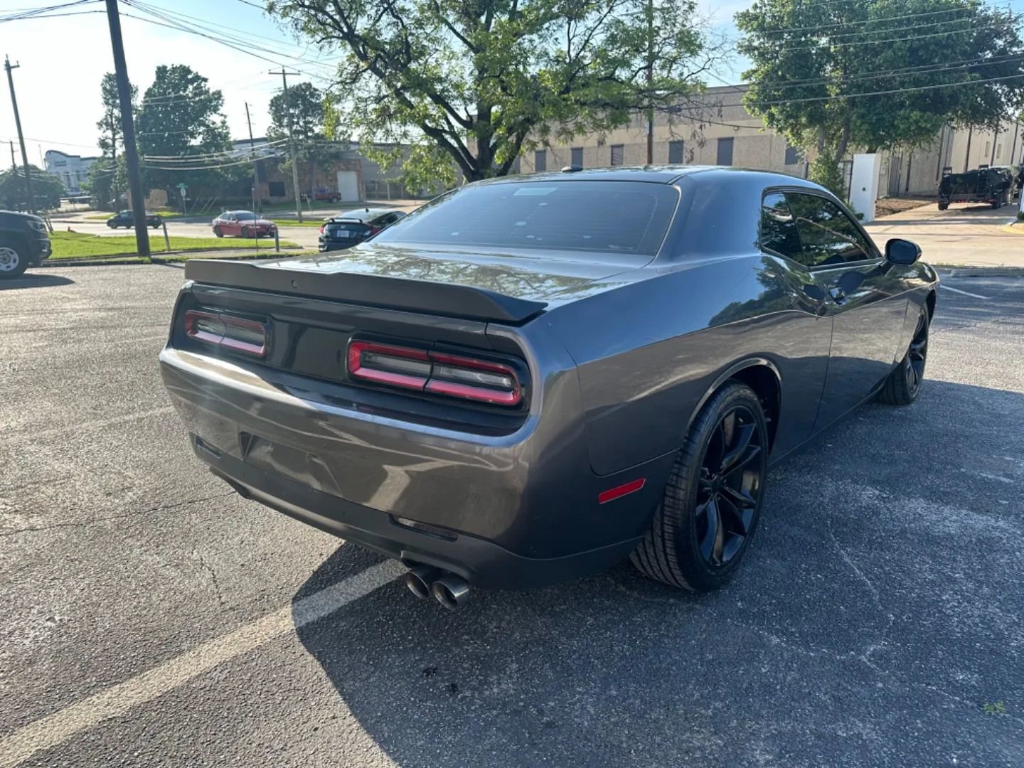 Used 2018 Dodge Challenger SXT w/ Blacktop Package image 5