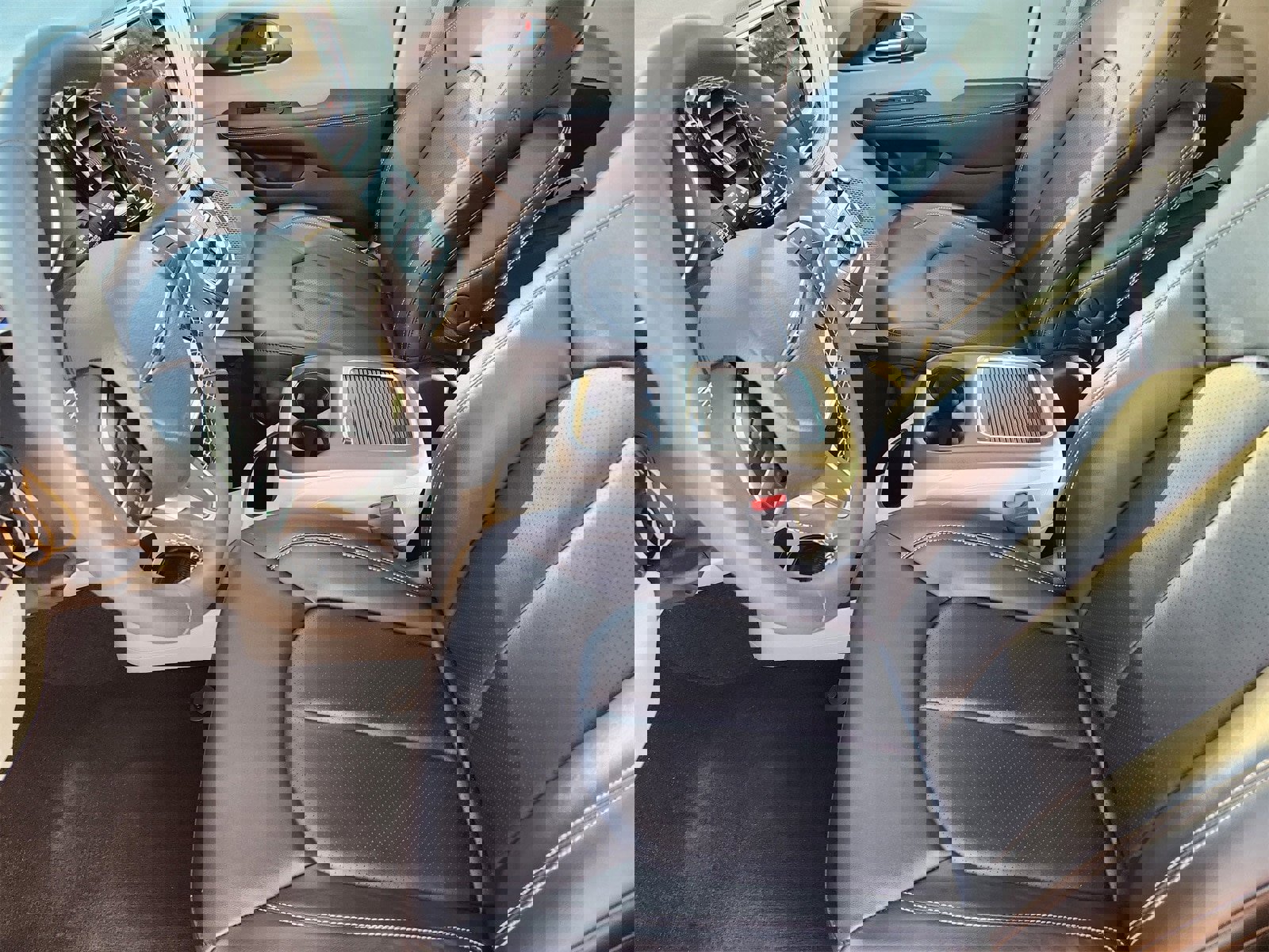 Certified 2024 Chrysler Pacifica Touring-L image 21