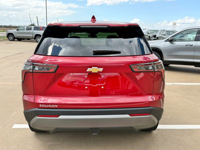 New 2026 Chevrolet Equinox LT FWD image 4