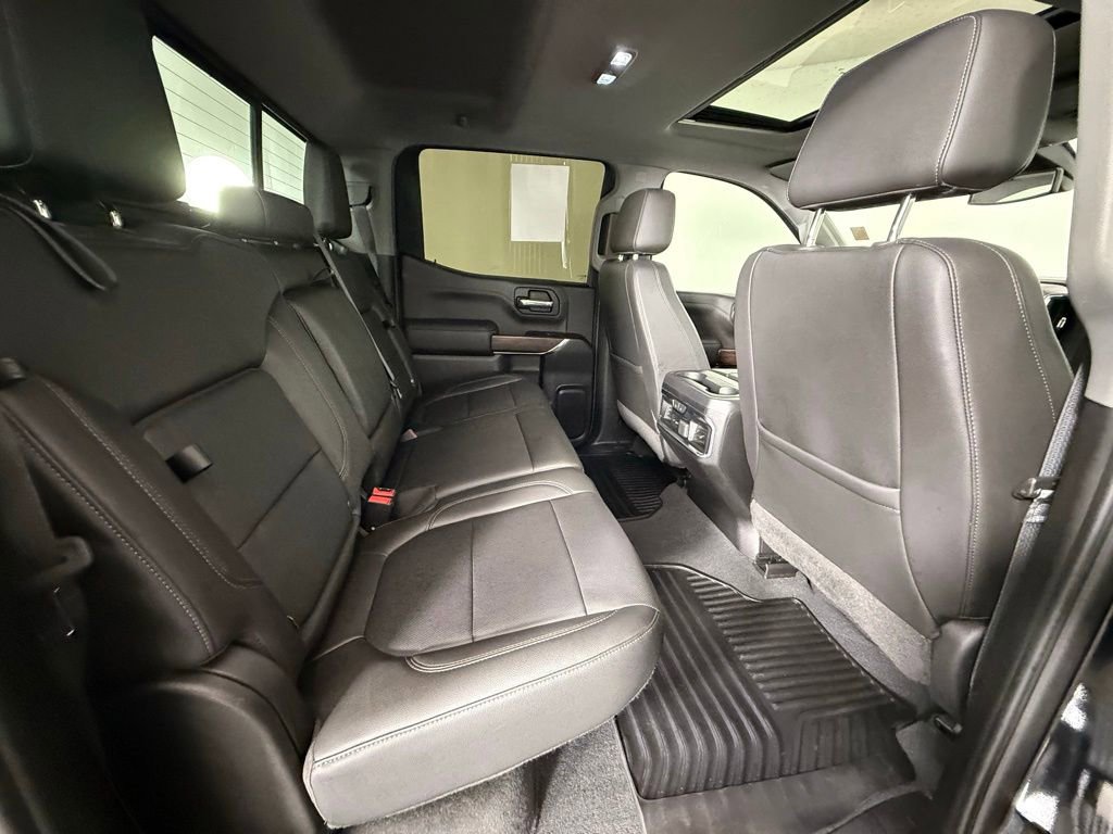 Used 2019 GMC Sierra 1500 SLT w/ SLT Premium Plus Package AWD/4WD image 17