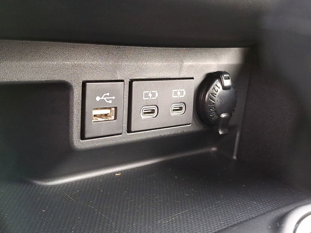 Used 2024 Toyota Highlander XLE image 23