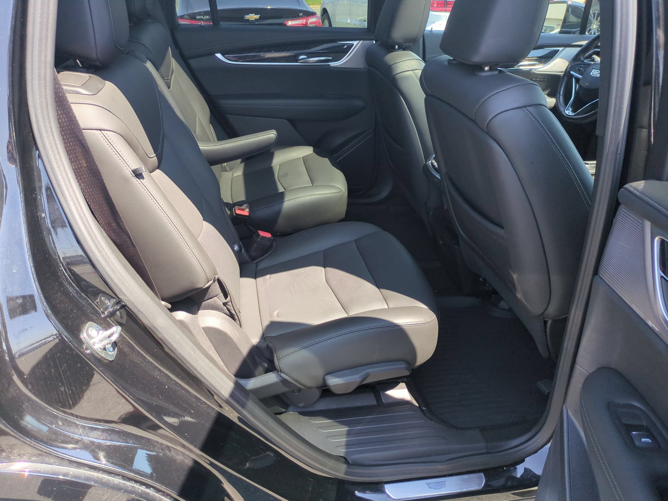 Certified 2024 Cadillac XT6 Premium Luxury AWD/4WD image 35