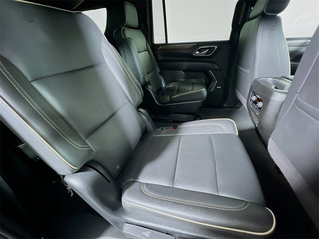 Used 2023 Chevrolet Suburban Premier image 24
