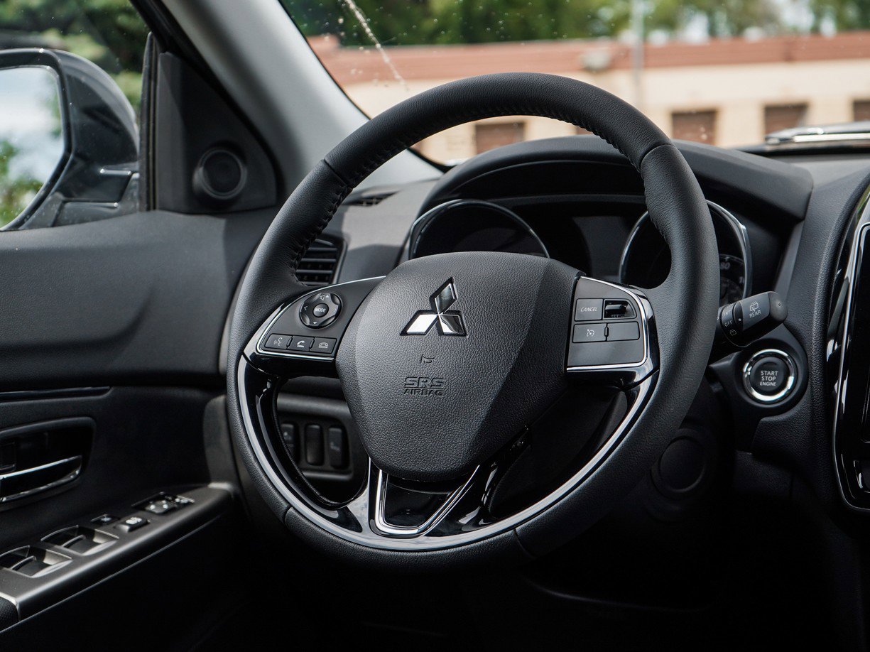 New 2025 Mitsubishi Outlander Sport SE image 14