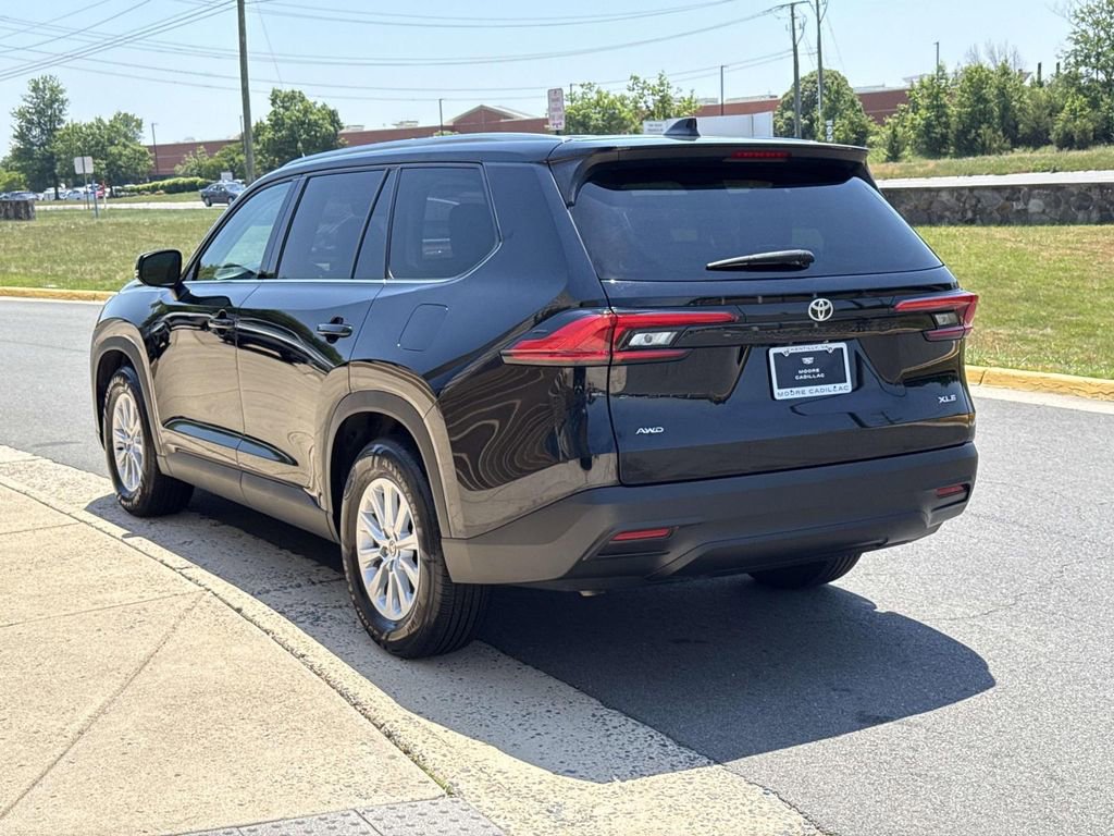 Used 2024 Toyota Grand Highlander AWD image 23