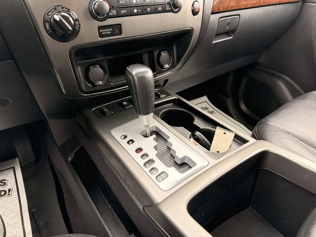 Used 2015 Nissan Armada Platinum image 24