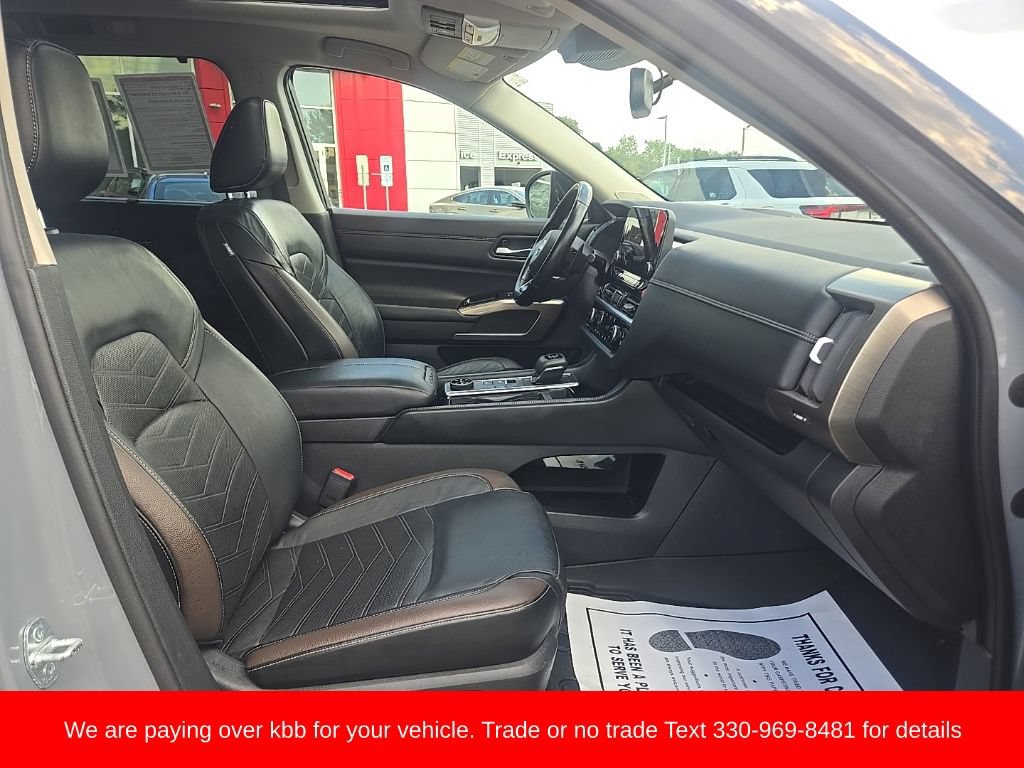 Used 2022 Nissan Pathfinder Platinum AWD/4WD image 28