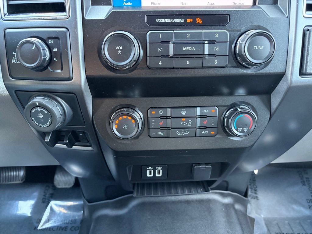 Used 2019 Ford F150 XLT w/ Equipment Group 302A Luxury AWD/4WD image 39