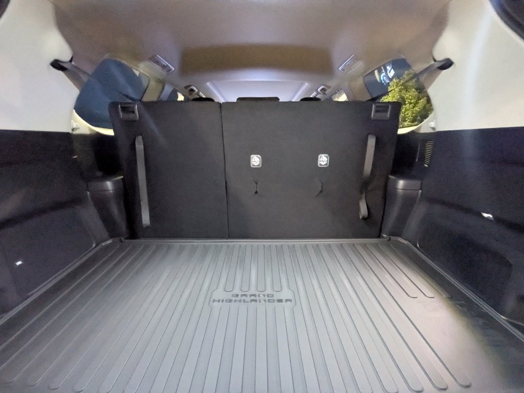 Used 2026 Toyota Grand Highlander AWD Hybrid image 27