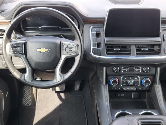 Used 2023 Chevrolet Suburban Premier AWD/4WD image 24