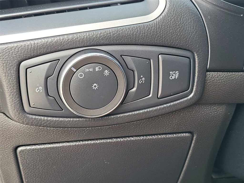 Used 2022 Ford Edge SEL image 10