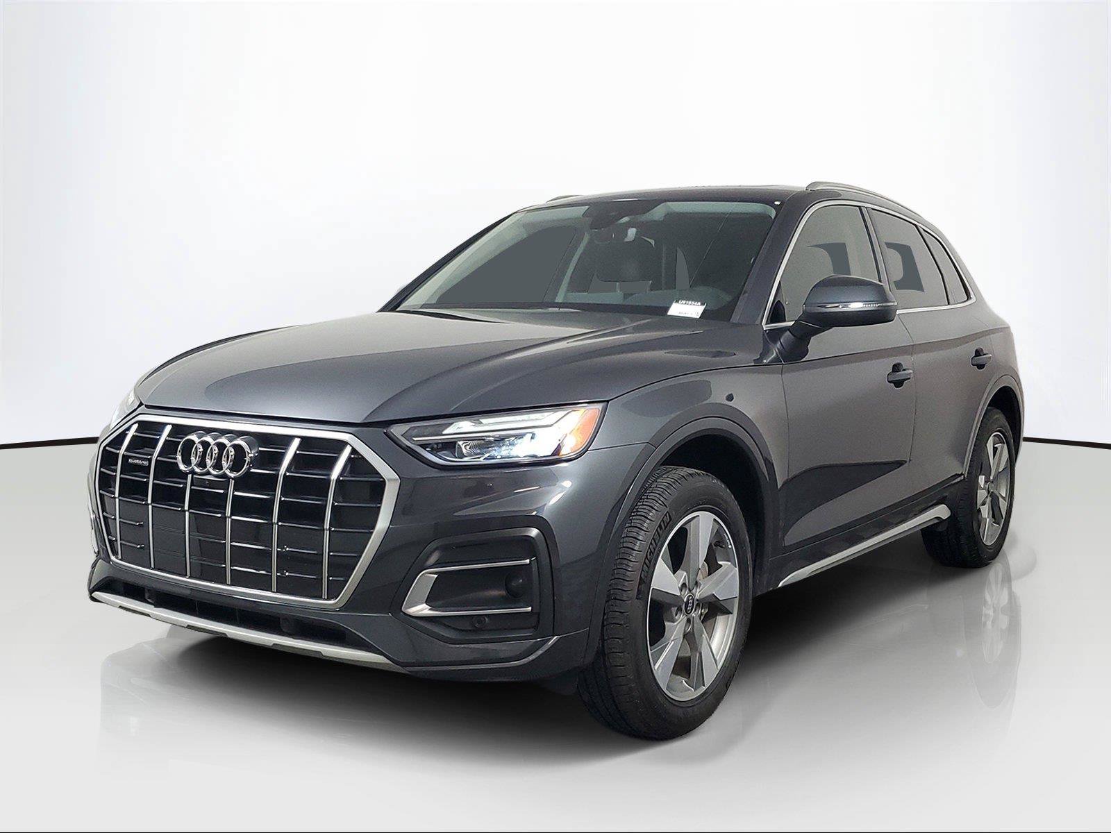 Used 2023 Audi Q5 2.0T Premium Plus w/ Premium Plus Package AWD/4WD image 3