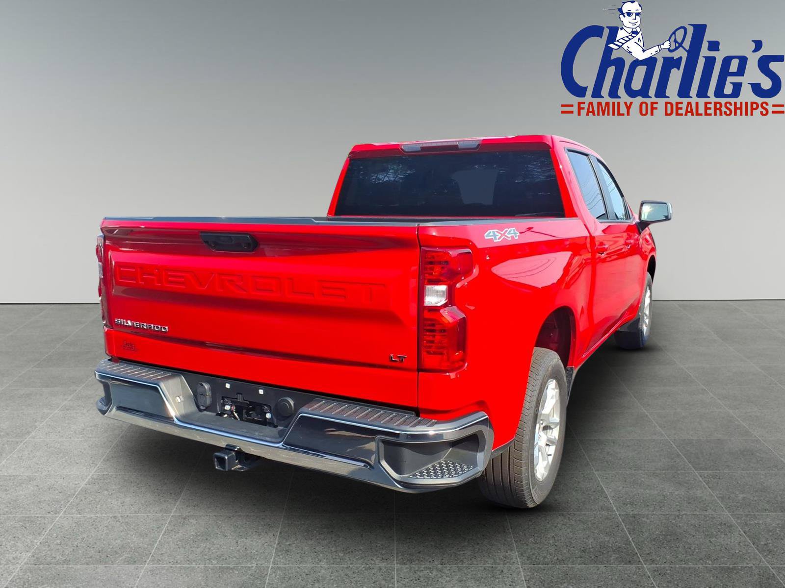 Used 2024 Chevrolet Silverado 1500 LT AWD/4WD image 4