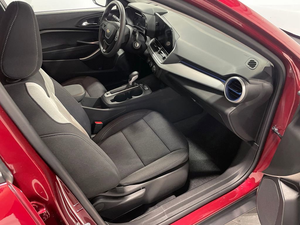 Used 2024 Chevrolet Trax LS w/ Driver Confidence Package image 26