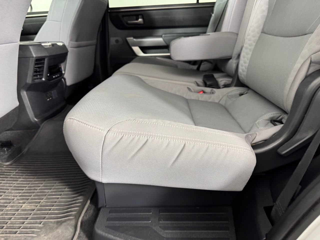 Used 2025 Toyota Sequoia SR5 AWD/4WD image 30