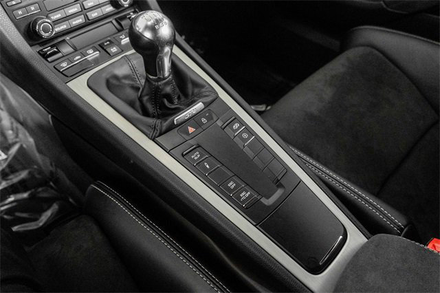Used 2020 Porsche 718 Cayman GT4 image 41