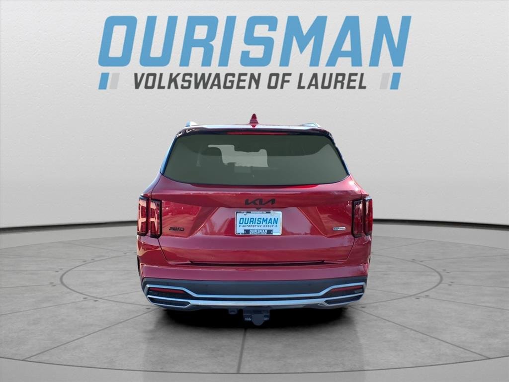 Used 2022 Kia Sorento SX w/ Panoramic Sunroof Package image 3