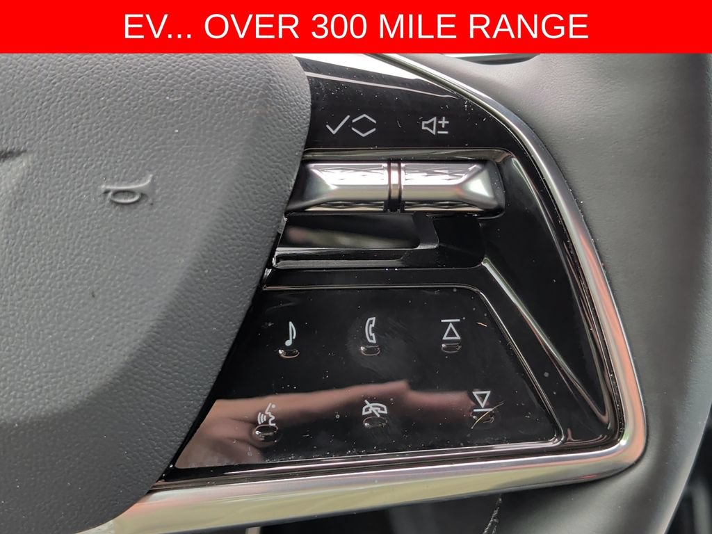 Used 2025 Cadillac Optiq Sport 2 w/ LPO, Floor Liner Package AWD/4WD image 13
