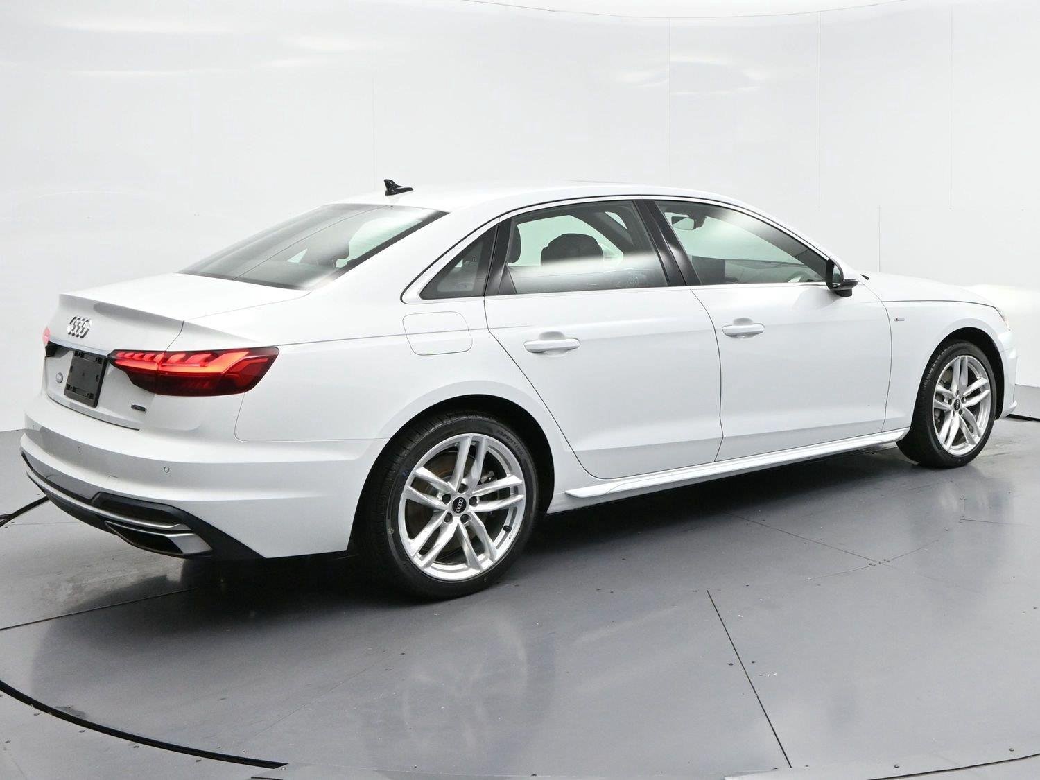 Used 2021 Audi A4 2.0T Premium w/ Convenience Package AWD/4WD image 7