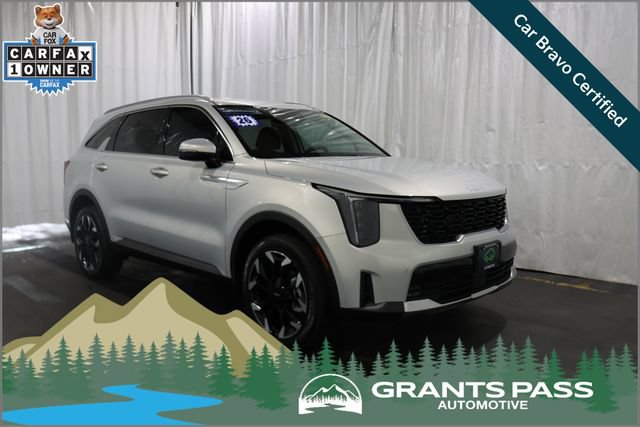 Used 2026 Kia Sorento EX AWD/4WD image 1