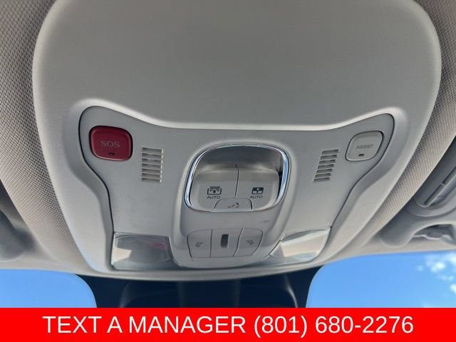 Used 2023 Jeep Renegade Latitude w/ Sun/Sound Group AWD/4WD image 28