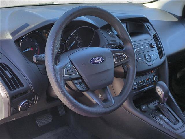 Used 2018 Ford Focus SE FWD image 9