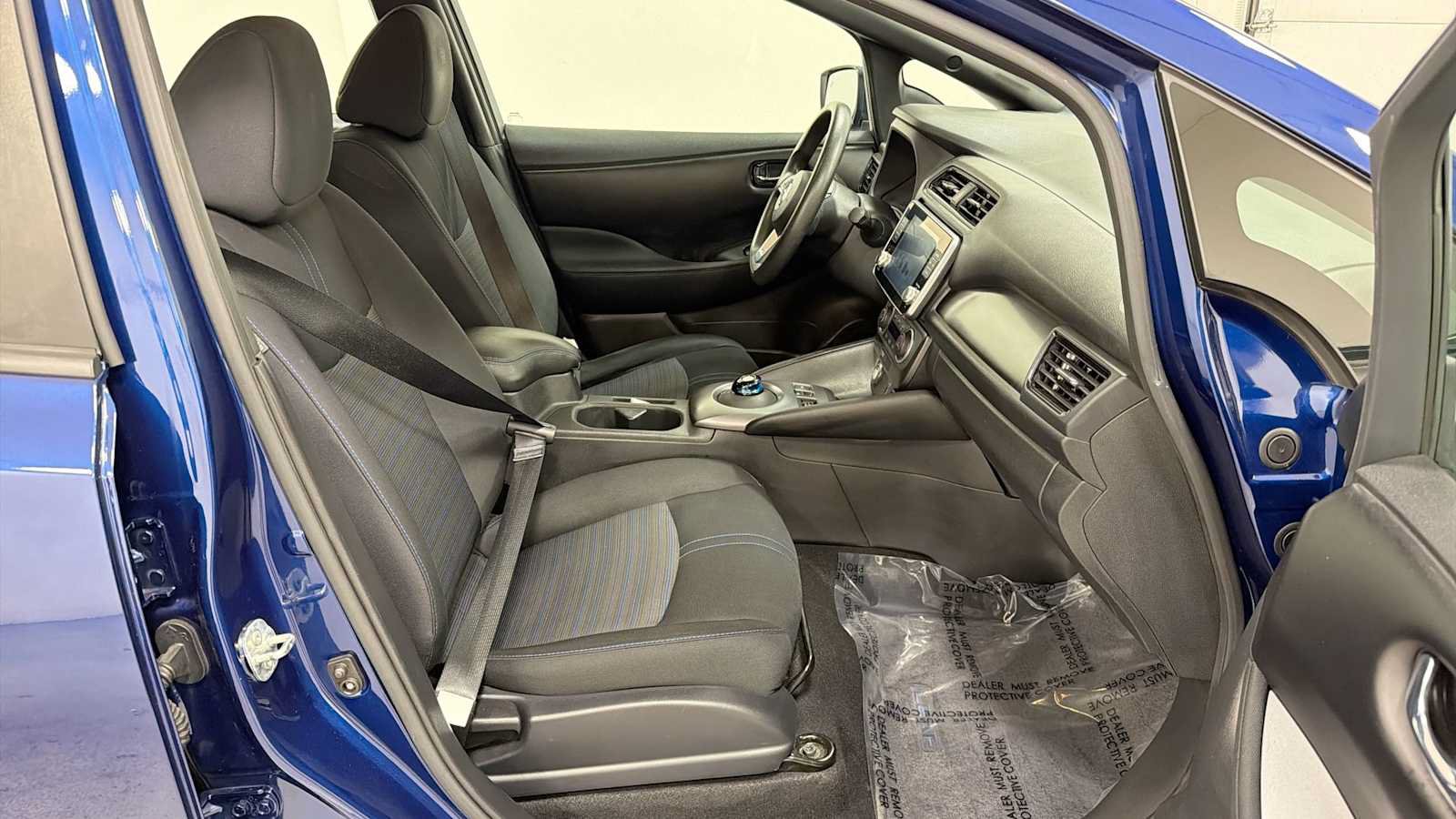 Used 2022 Nissan Leaf S FWD image 28