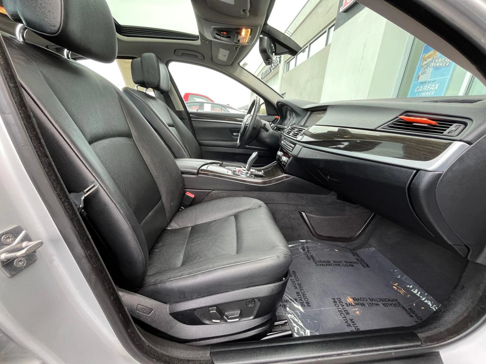Used 2012 BMW 528i xDrive Sedan AWD/4WD image 30