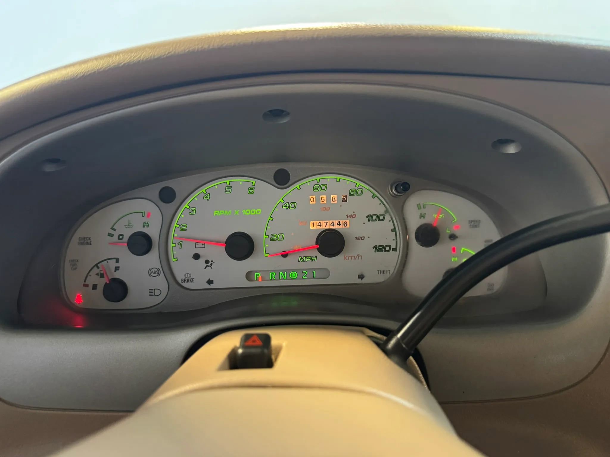 Used 2002 Ford Explorer Sport Trac 4x4 image 12