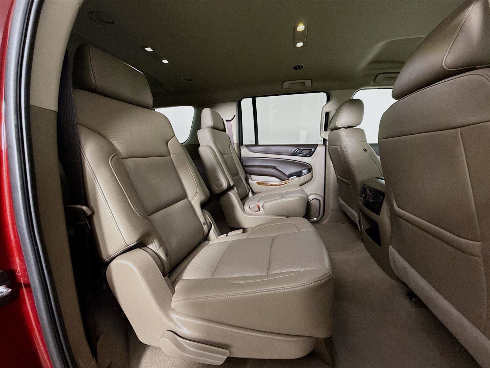 Used 2019 Chevrolet Suburban Premier AWD/4WD image 30