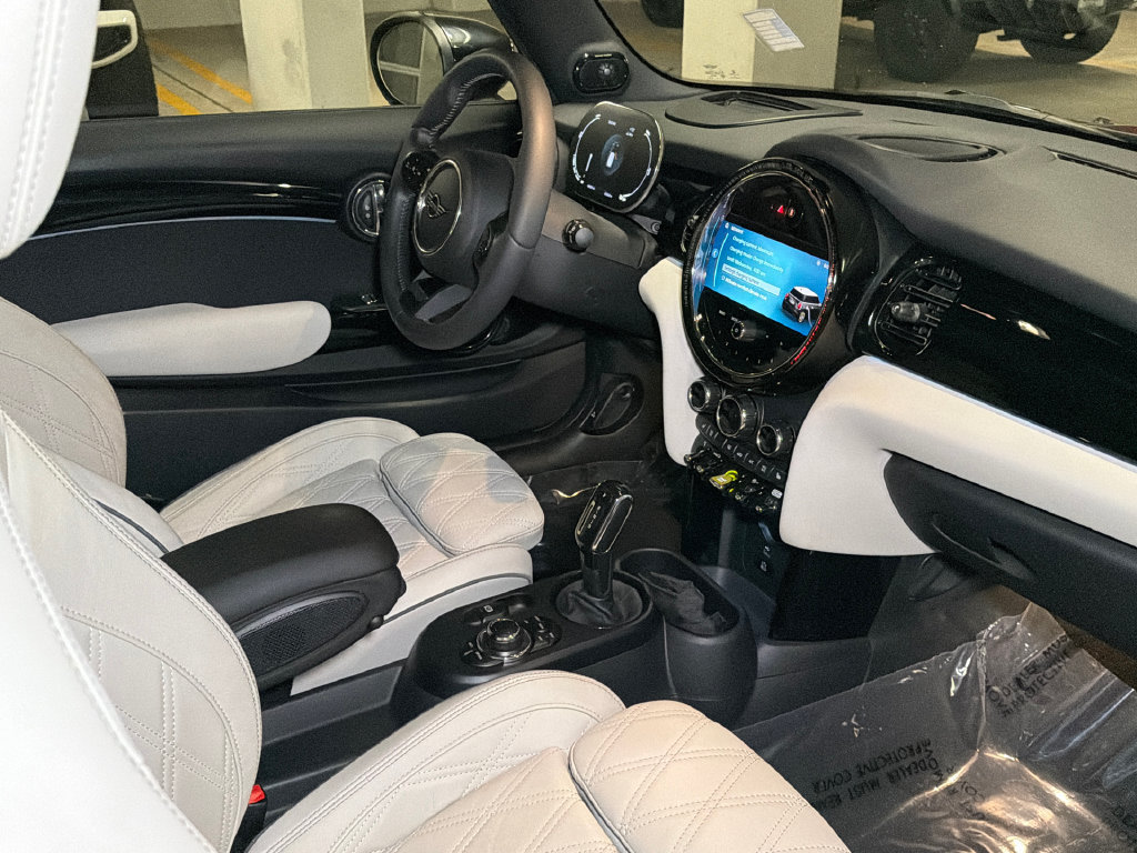 Used 2023 MINI Cooper SE FWD image 10