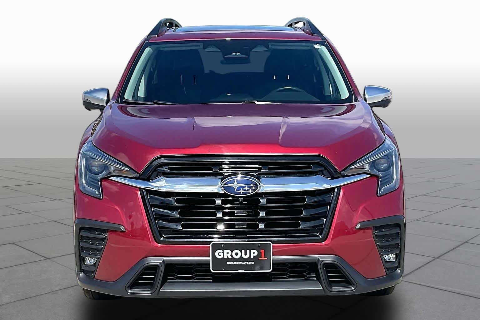 Used 2023 Subaru Ascent Limited w/ Technology Package AWD/4WD image 4
