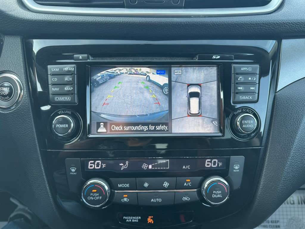 Used 2016 Nissan Rogue SV w/ SV Premium Package image 14