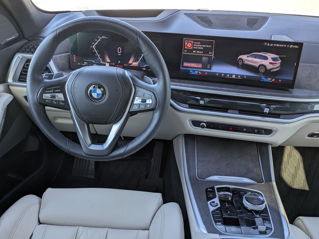 Used 2025 BMW X5 xDrive40i w/ Executive Package image 29