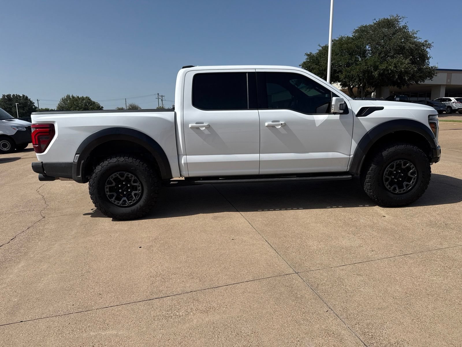 Used 2025 Ford F150 Raptor w/ Equipment Group 803A Raptor R AWD/4WD image 8