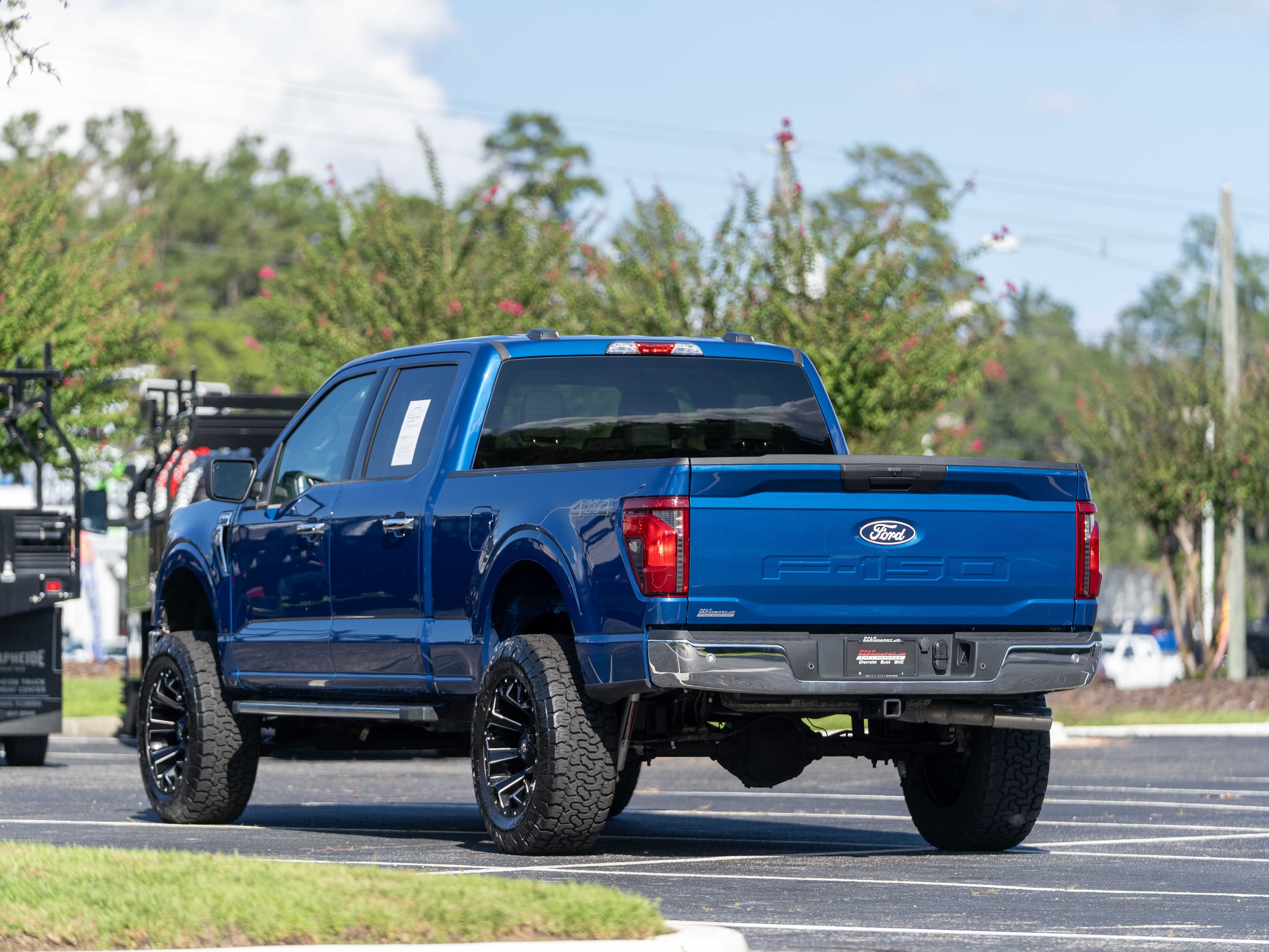 Used 2025 Ford F150 XLT w/ Equipment Group 301A Standard AWD/4WD image 3