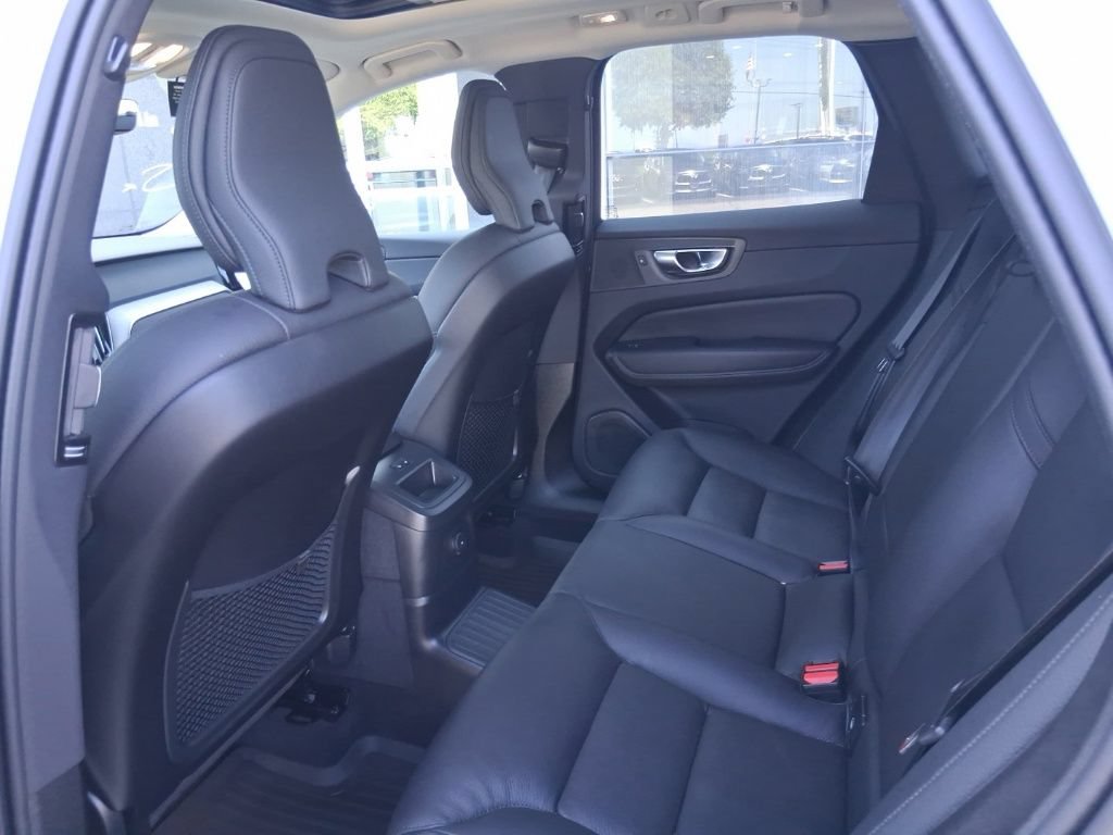 Used 2025 Volvo XC60 T8 Plus w/ Climate Package AWD/4WD image 30