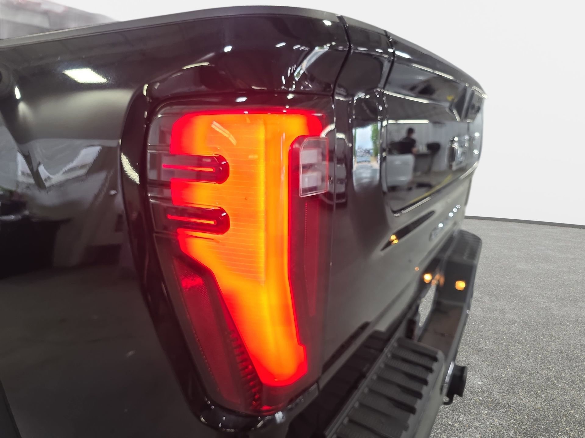 Used 2025 GMC Sierra 2500 Denali Ultimate w/ Max Trailering Package AWD/4WD image 33