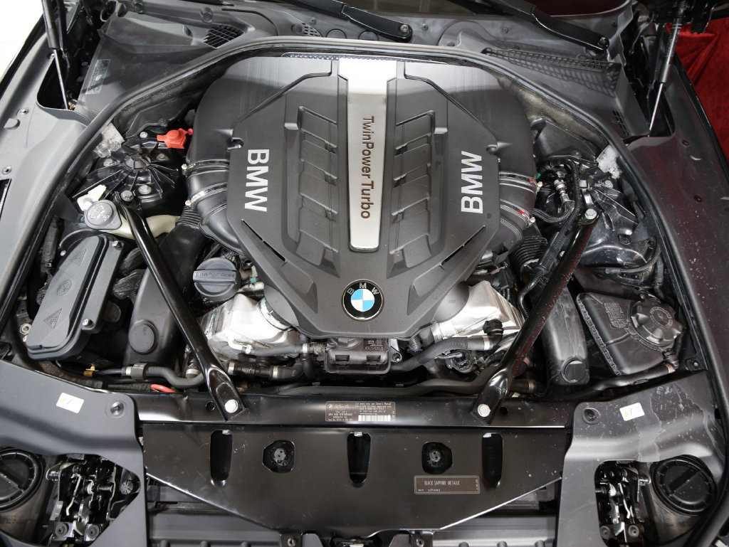 Used 2012 BMW 650i Convertible RWD image 29