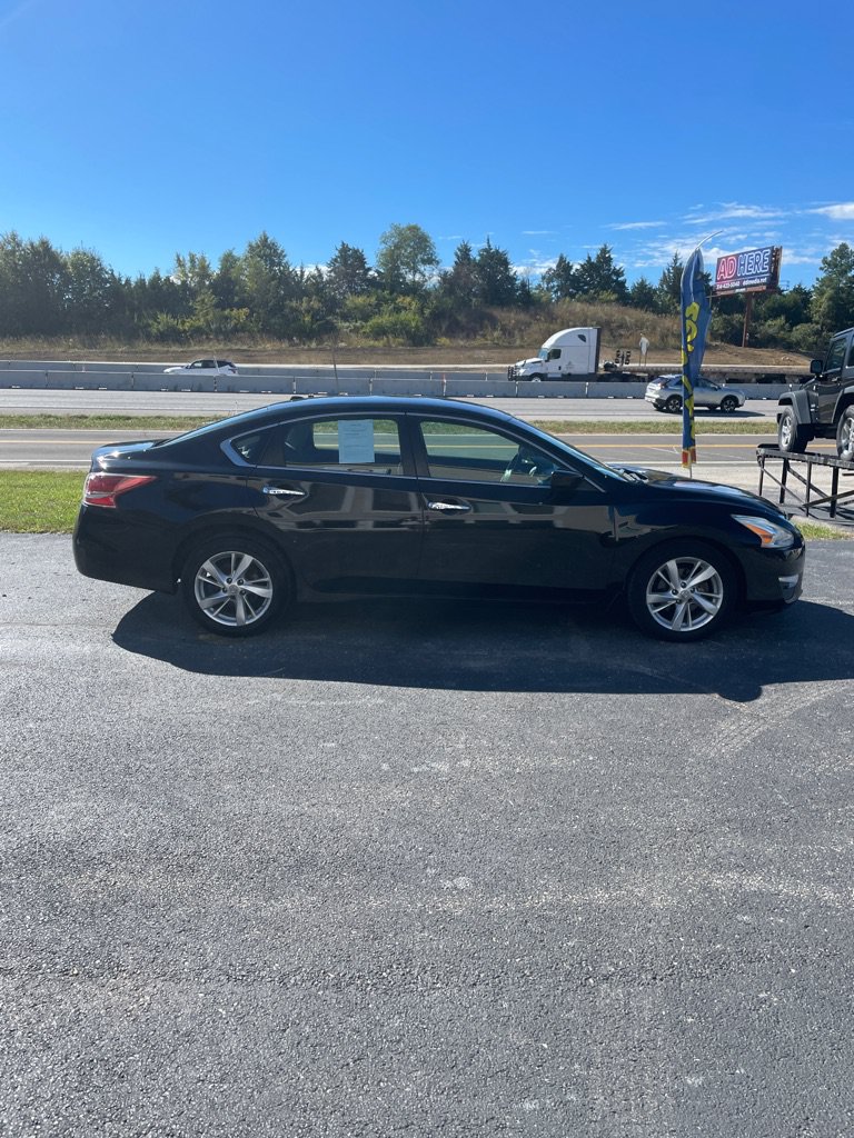 Used 2013 Nissan Altima 2.5 SV FWD image 6
