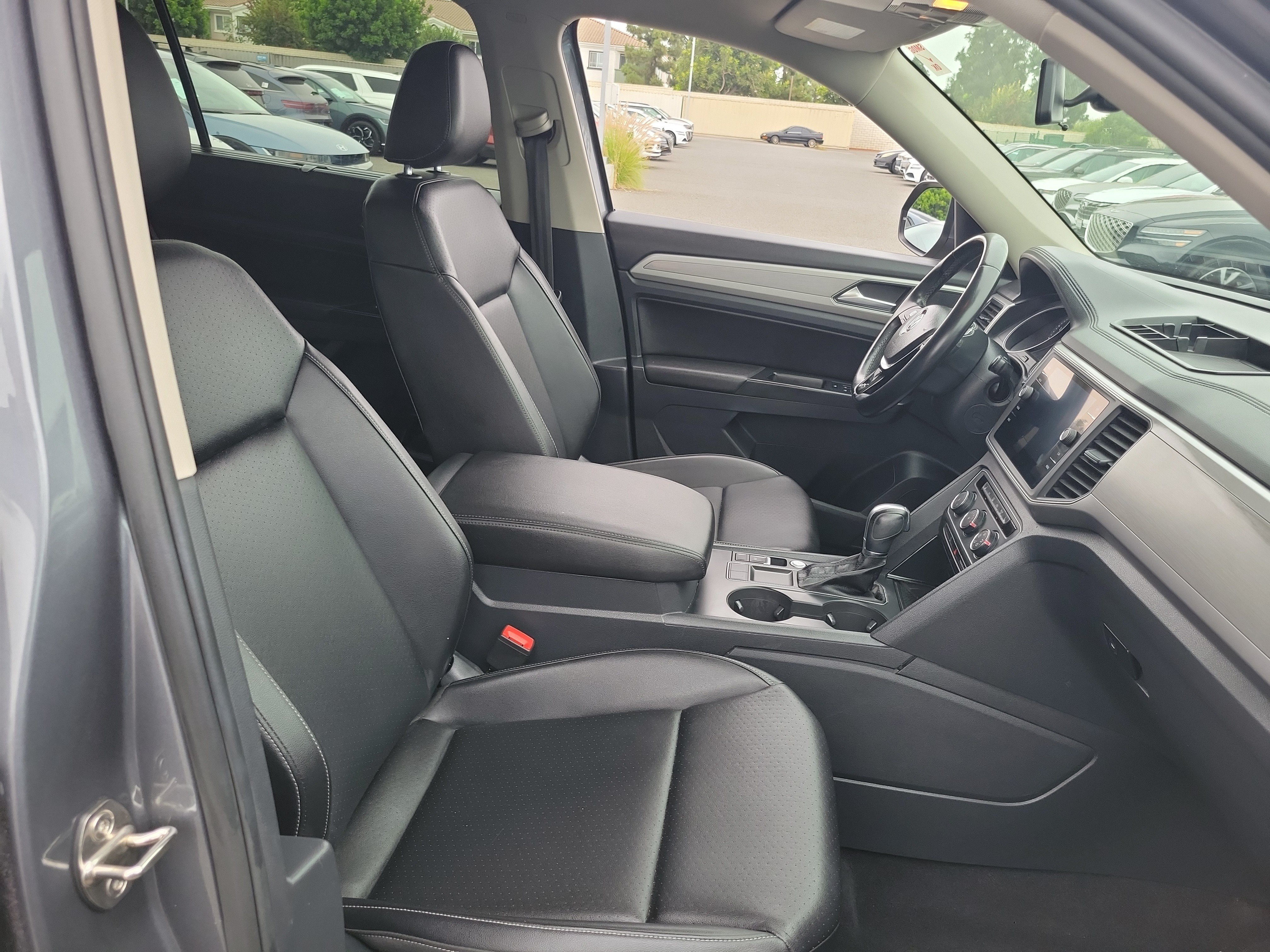 Used 2018 Volkswagen Atlas SE FWD image 20