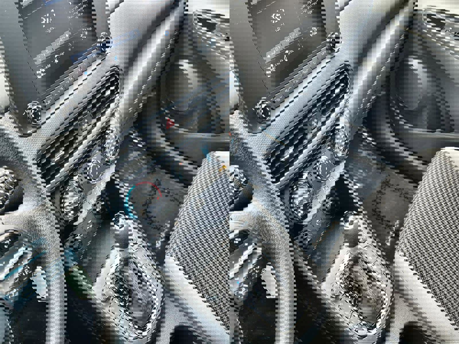 Used 2023 Hyundai Kona SE w/ Cargo Package image 22