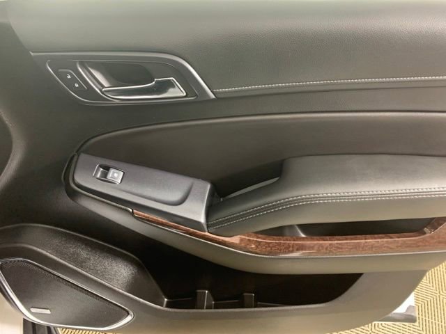 Used 2018 GMC Yukon XL SLT w/ Open Road Package AWD/4WD image 32