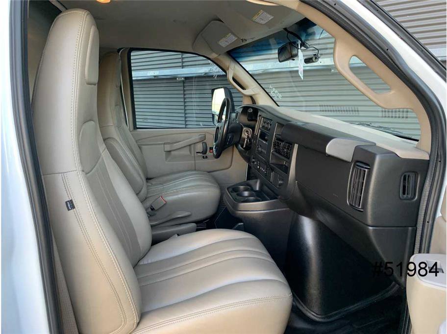 Used 2023 Chevrolet Express 4500 Extended w/ Power Convenience Package RWD image 23