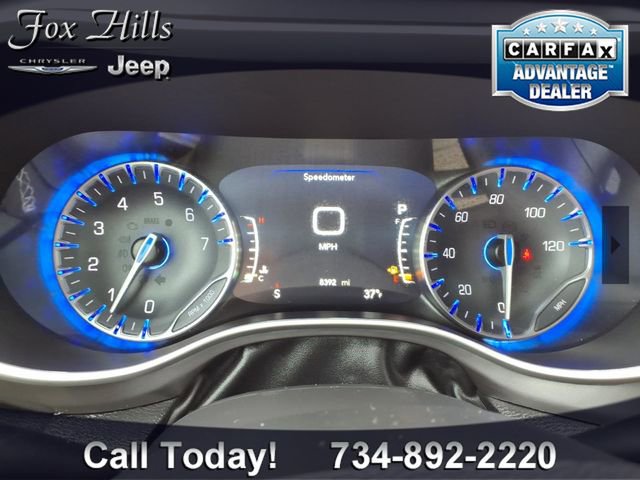Used 2026 Chrysler Pacifica Select image 20