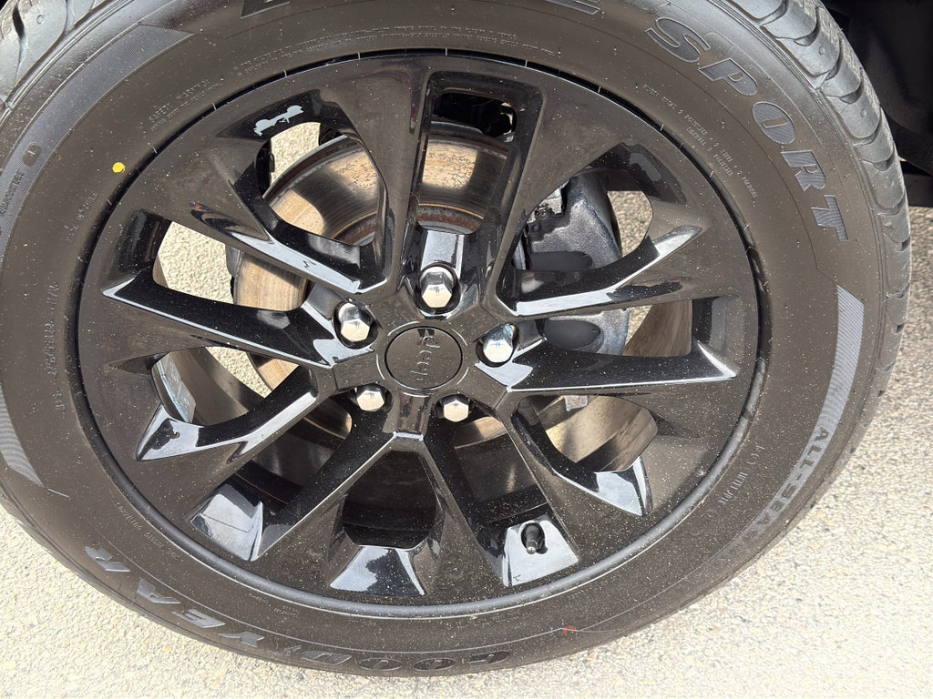 Used 2021 Jeep Wrangler Unlimited Sahara w/ Cold Weather Group image 9