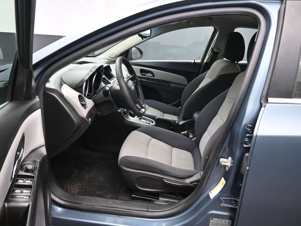 Used 2012 Chevrolet Cruze LS w/ Connectivity Package image 11