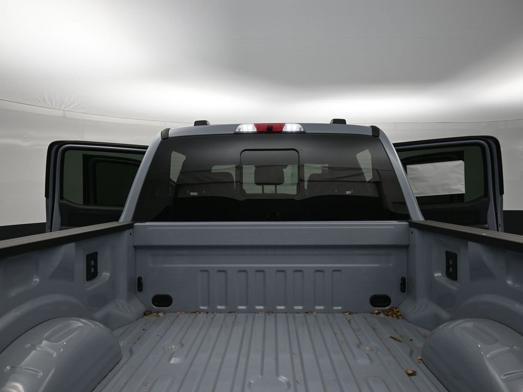 New 2026 Ford F250 Platinum w/ FX4 Off-Road Package image 22