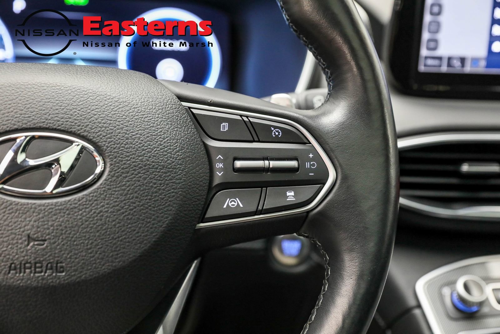 Used 2023 Hyundai Santa Fe Limited AWD/4WD image 16